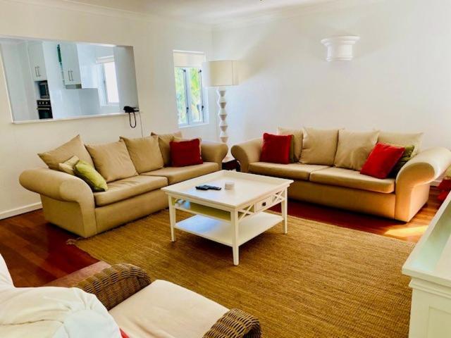 Beachview Apartments At Villa Paradiso Palm Cove Exteriör bild
