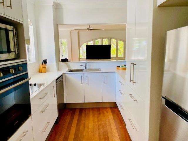 Beachview Apartments At Villa Paradiso Palm Cove Exteriör bild