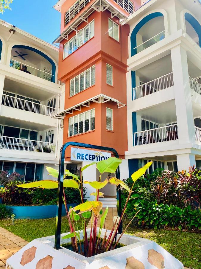 Beachview Apartments At Villa Paradiso Palm Cove Exteriör bild