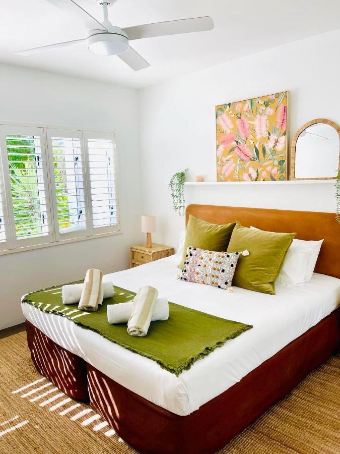 Beachview Apartments At Villa Paradiso Palm Cove Exteriör bild