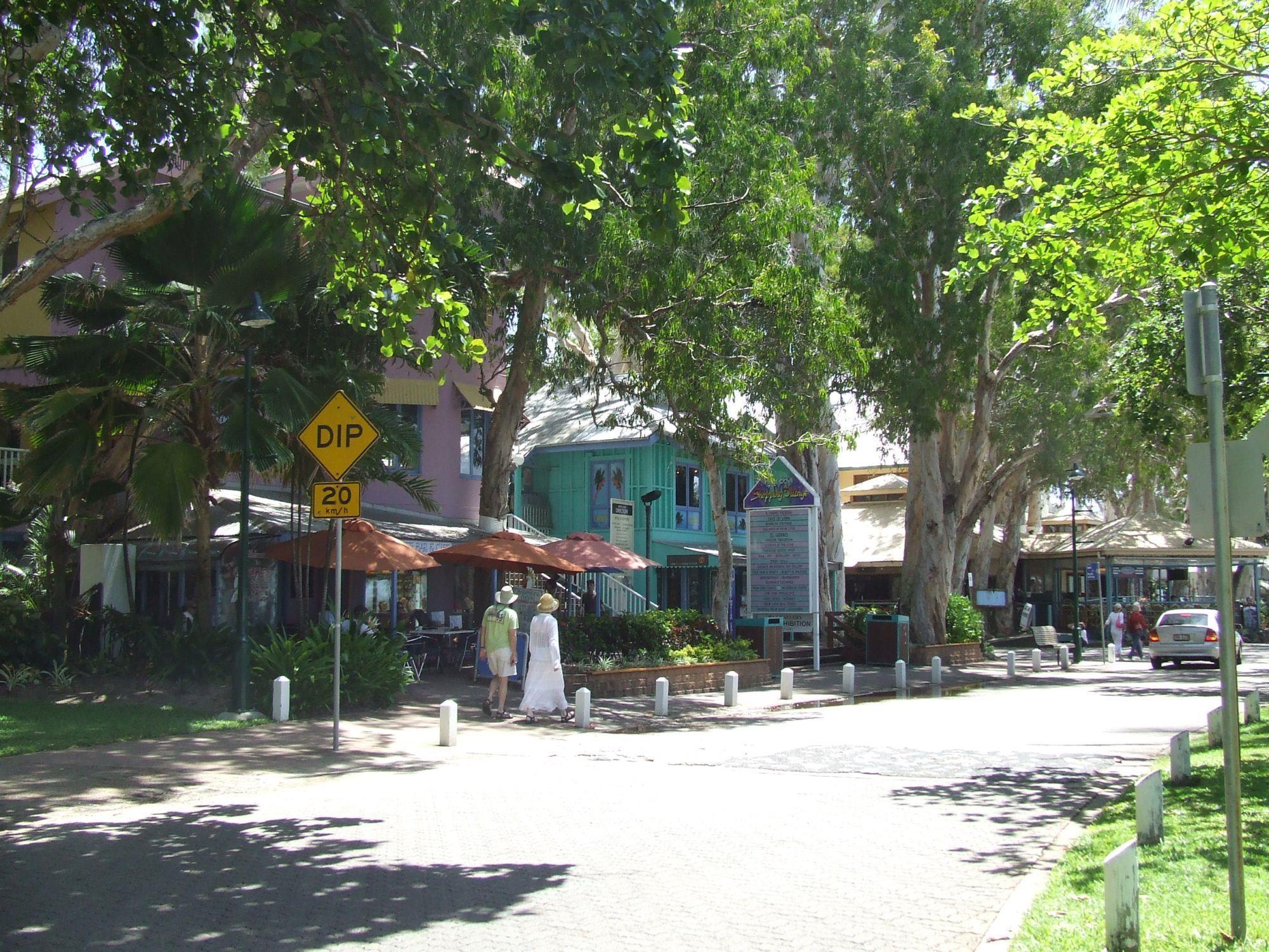 Beachview Apartments At Villa Paradiso Palm Cove Exteriör bild